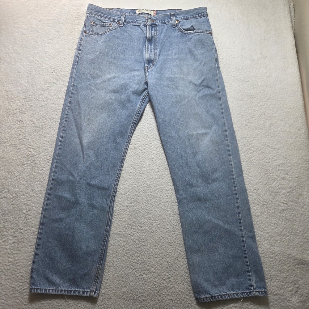 Vintage Levi's 505 Jeans Men's 38x30 Blue Light Wash Regular Fit 00s Distressed